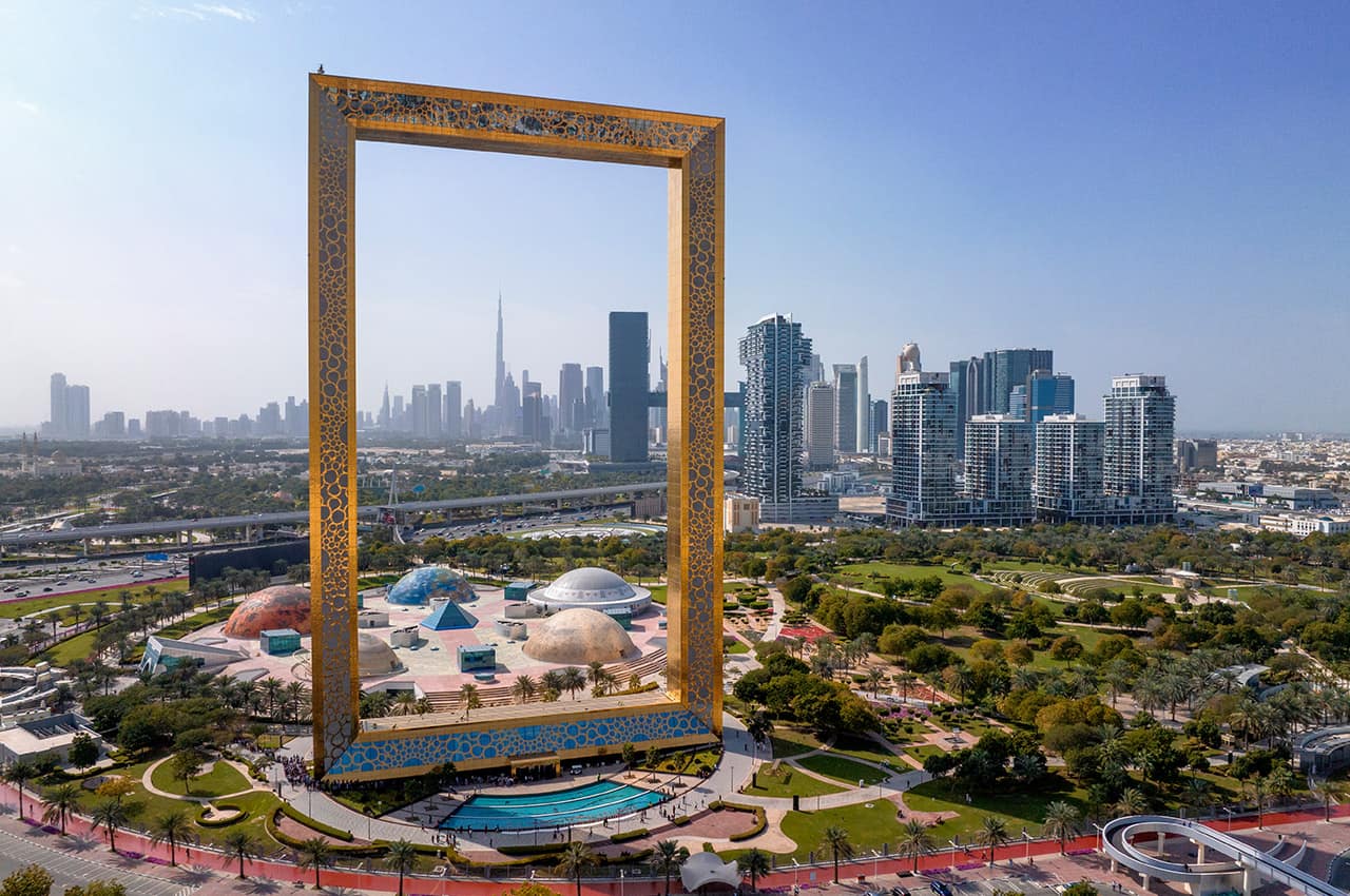 det-visit-dubai-the-frame-vista-aerea