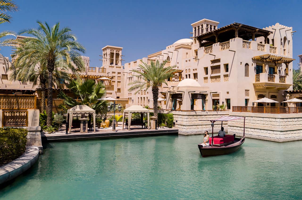 jumeirah-dar-al-masyaf-abra-waterways-lifestyle-drone-malakiya-villas