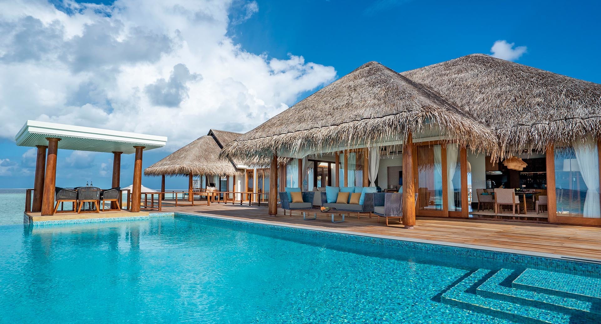 akih_2bdrm_sunset_overwater_12