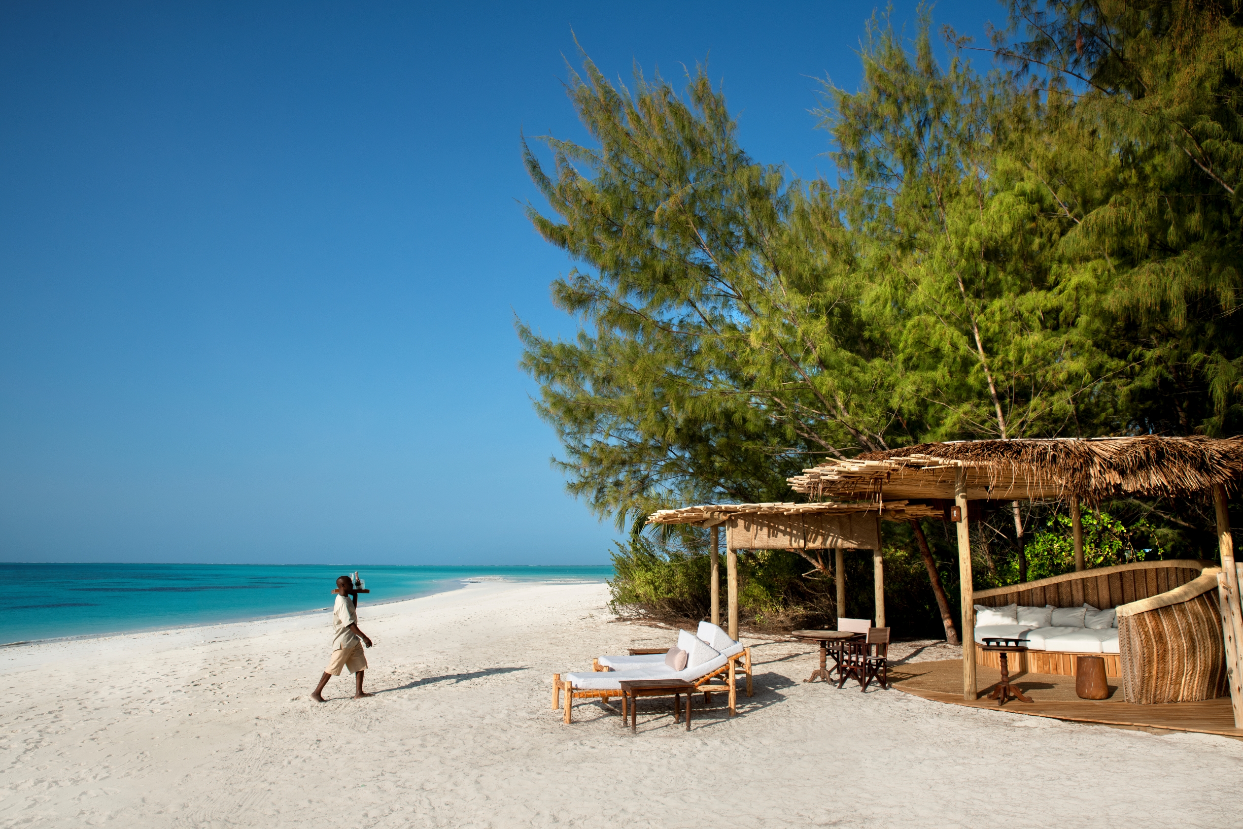 Zanzibar-Mnemba-Island-beach-banda _4_