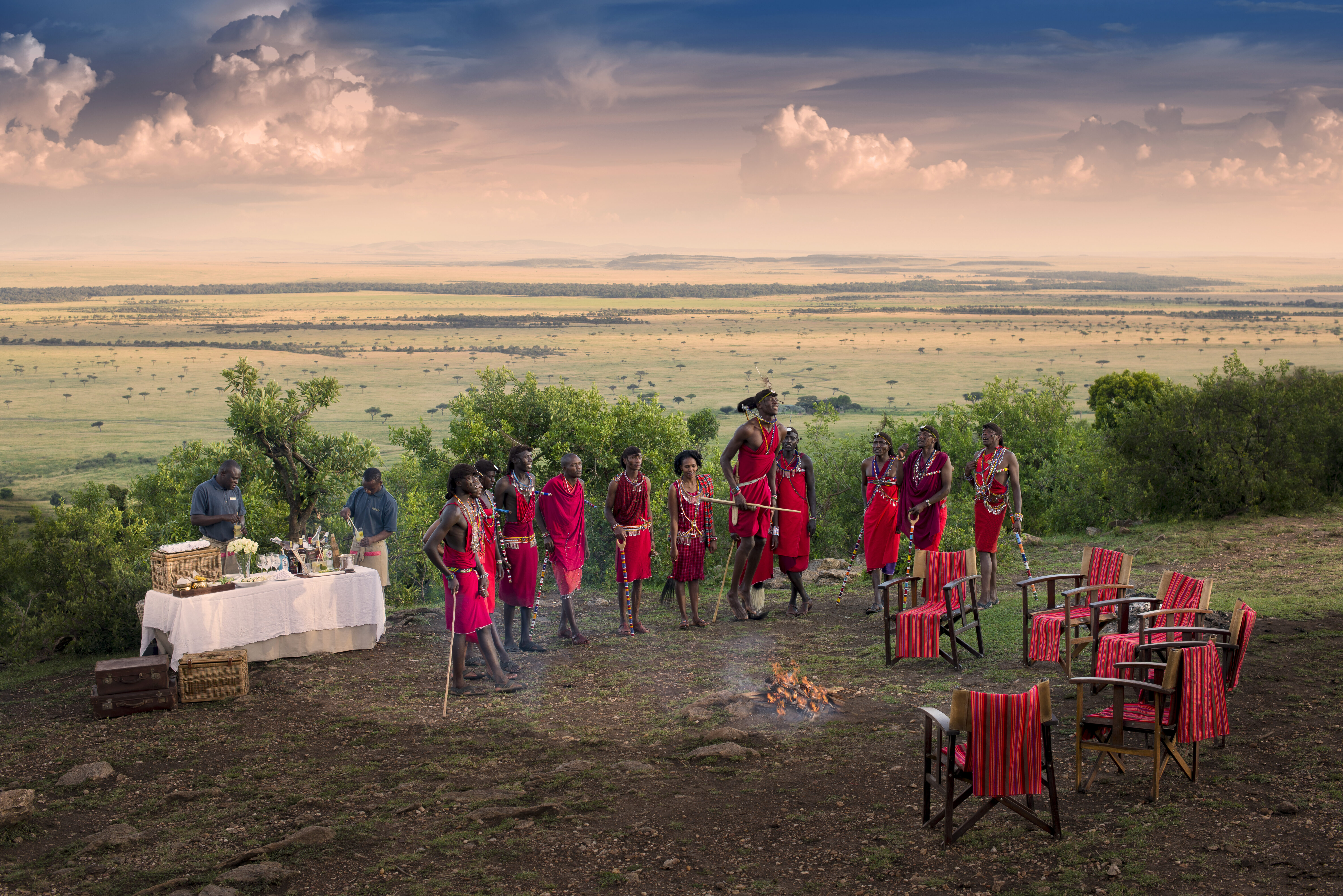 Kenya-Bateleur-Camp-Guest-delight-sundowners-with-Maasai-dancers
