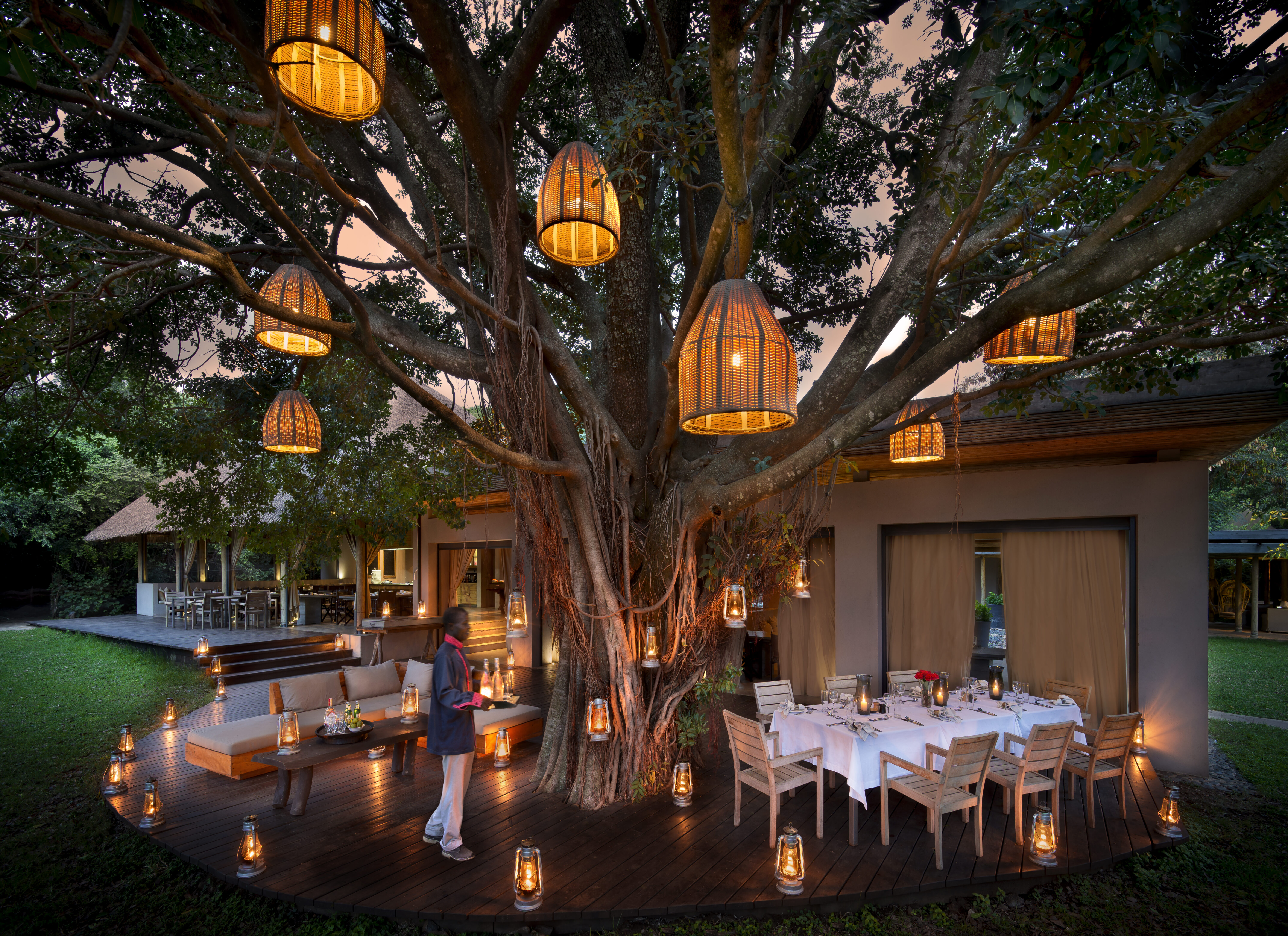 Kenya-Kichwa-Guest-delight-Romantic-dinner-under-the-tree