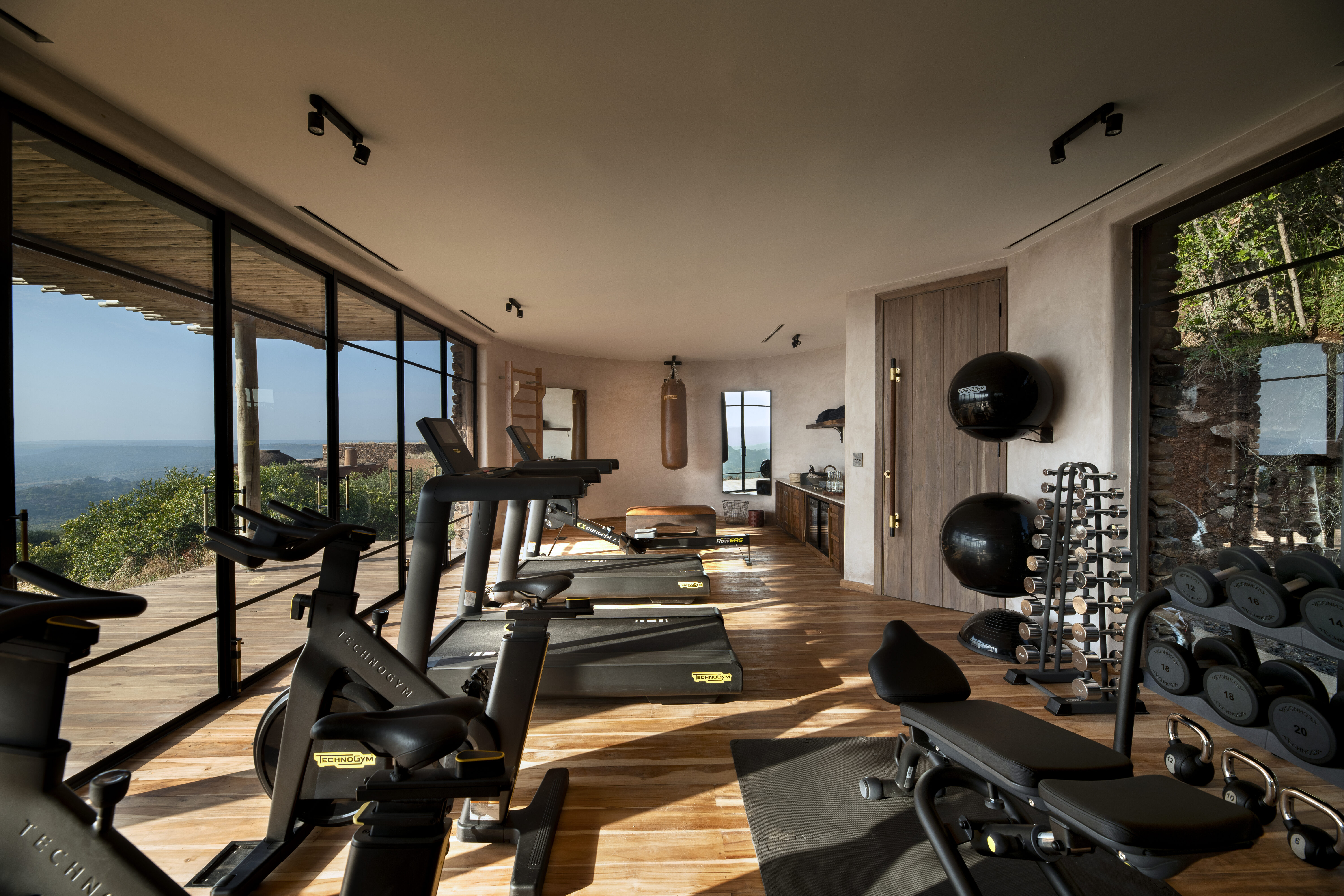 Kenya-Suyian-Lodge-Gym (3)