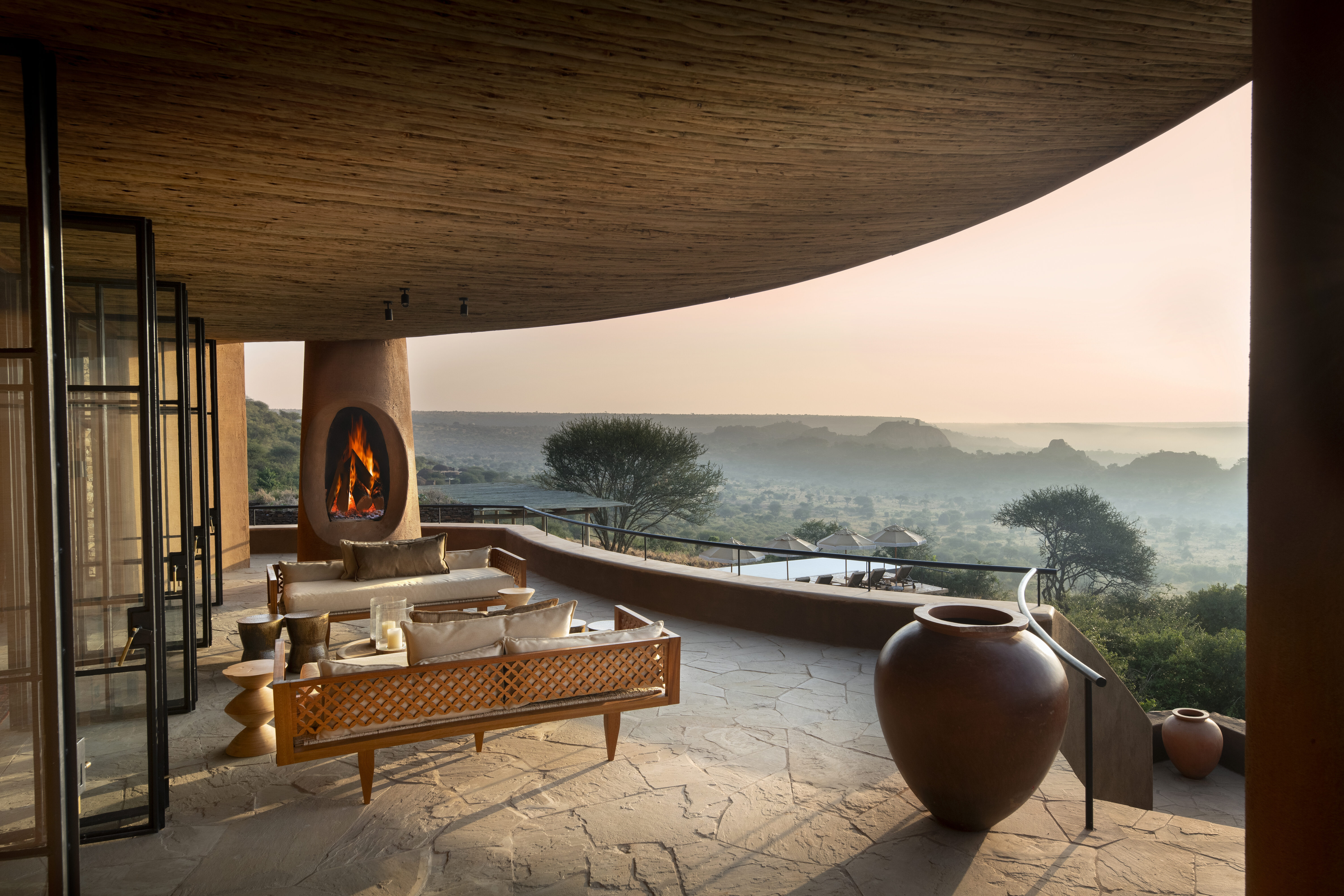 Kenya-Suyian-Lodge-Lower-Terrace (7)