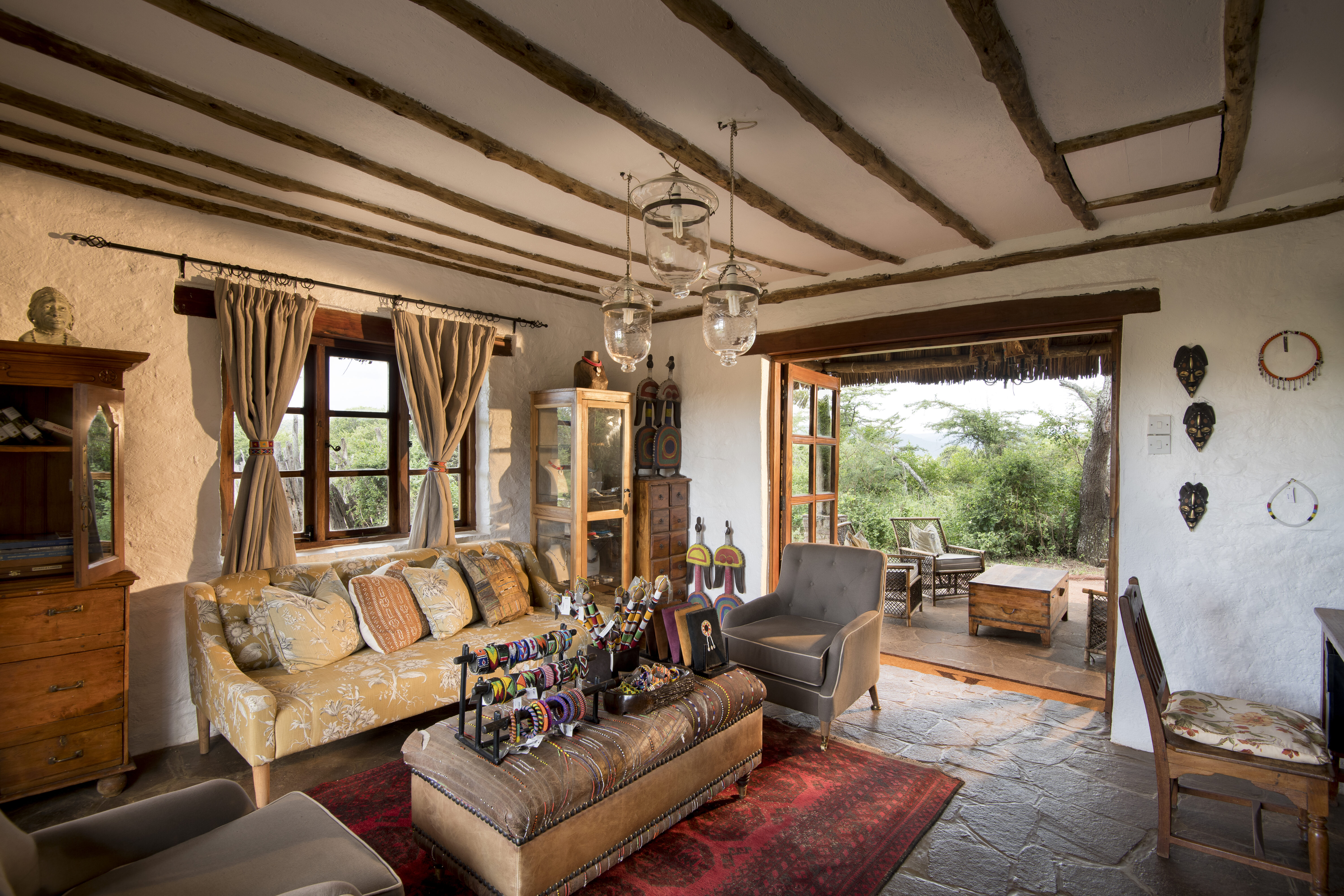 Tanzania-Kleins-Camp-guest-area-safari-shop (3)