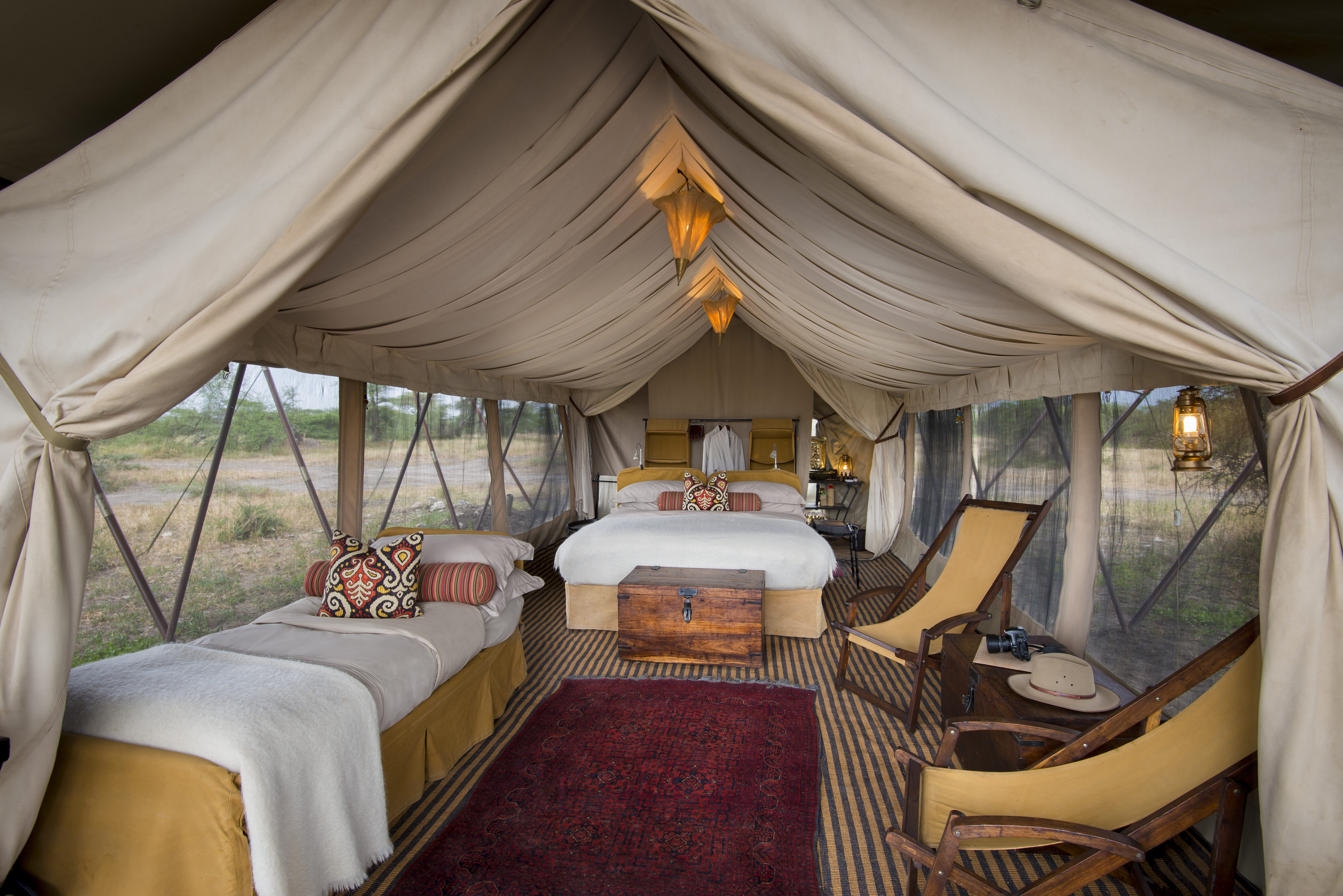 Tanzania-Serengeti-Under-Canvas-SUC-Room-Family-Tent-bedroom-2