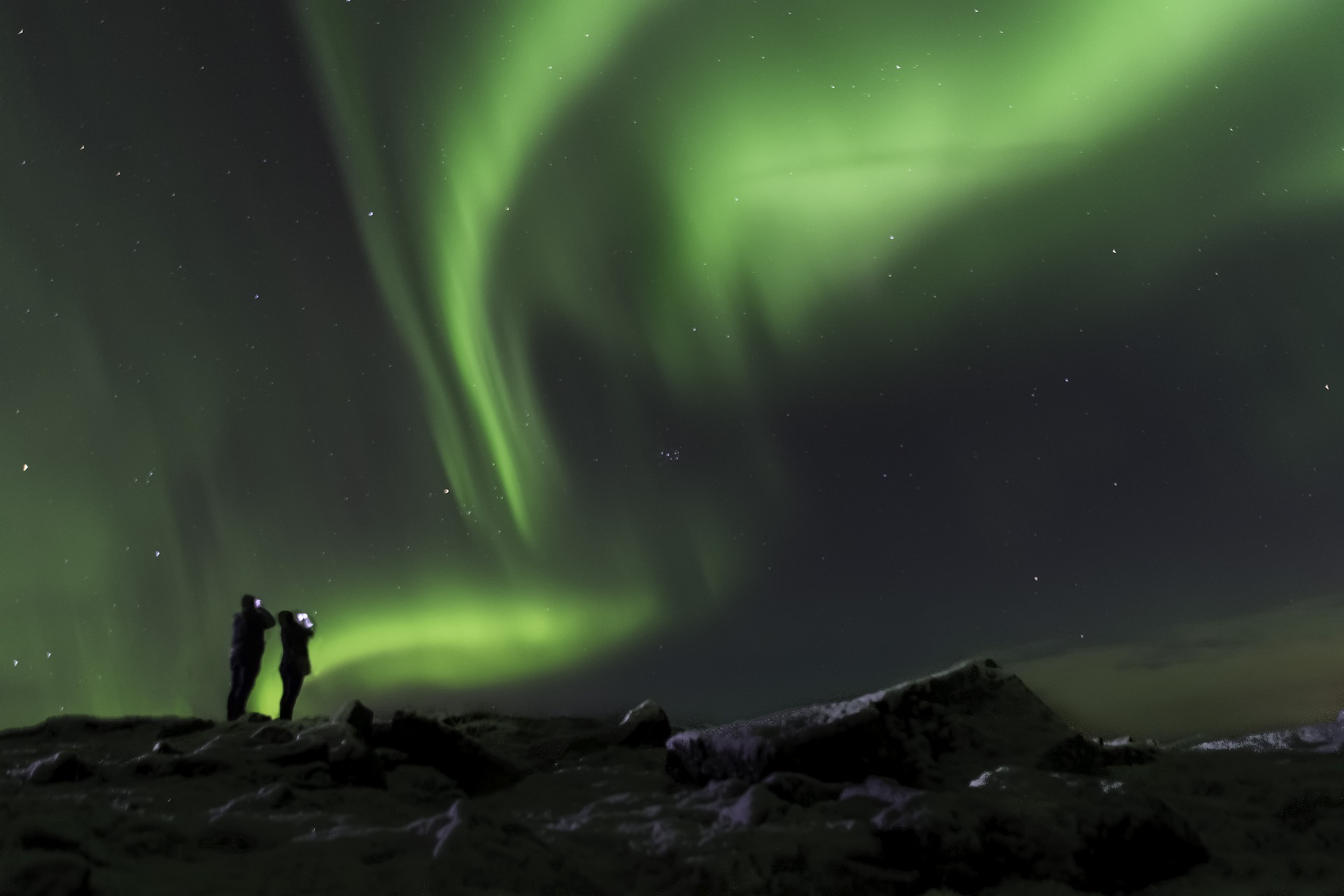 aurora-borealis-2173702_1920